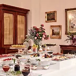 מלון Di Piazzano - Small Luxury Of The World קורטונה