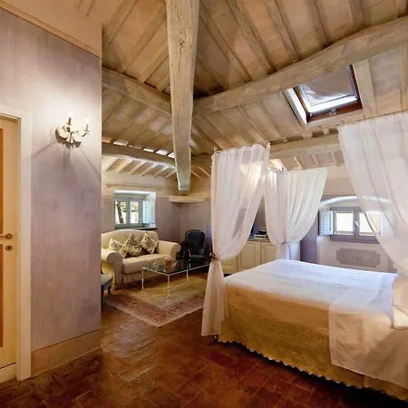 Отель Di Piazzano - Small Luxury Of The World 5*