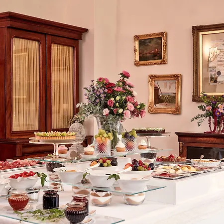 מלון Di Piazzano - Small Luxury Of The World קורטונה